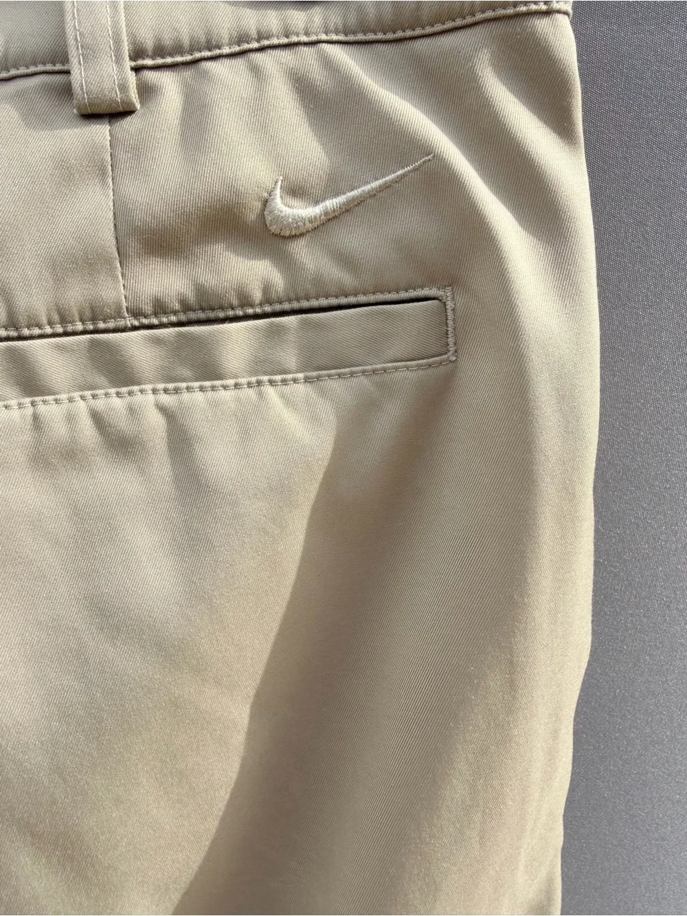 Nike Men’s Golf/Performance Shorts – 34W – Light Beige/Tan